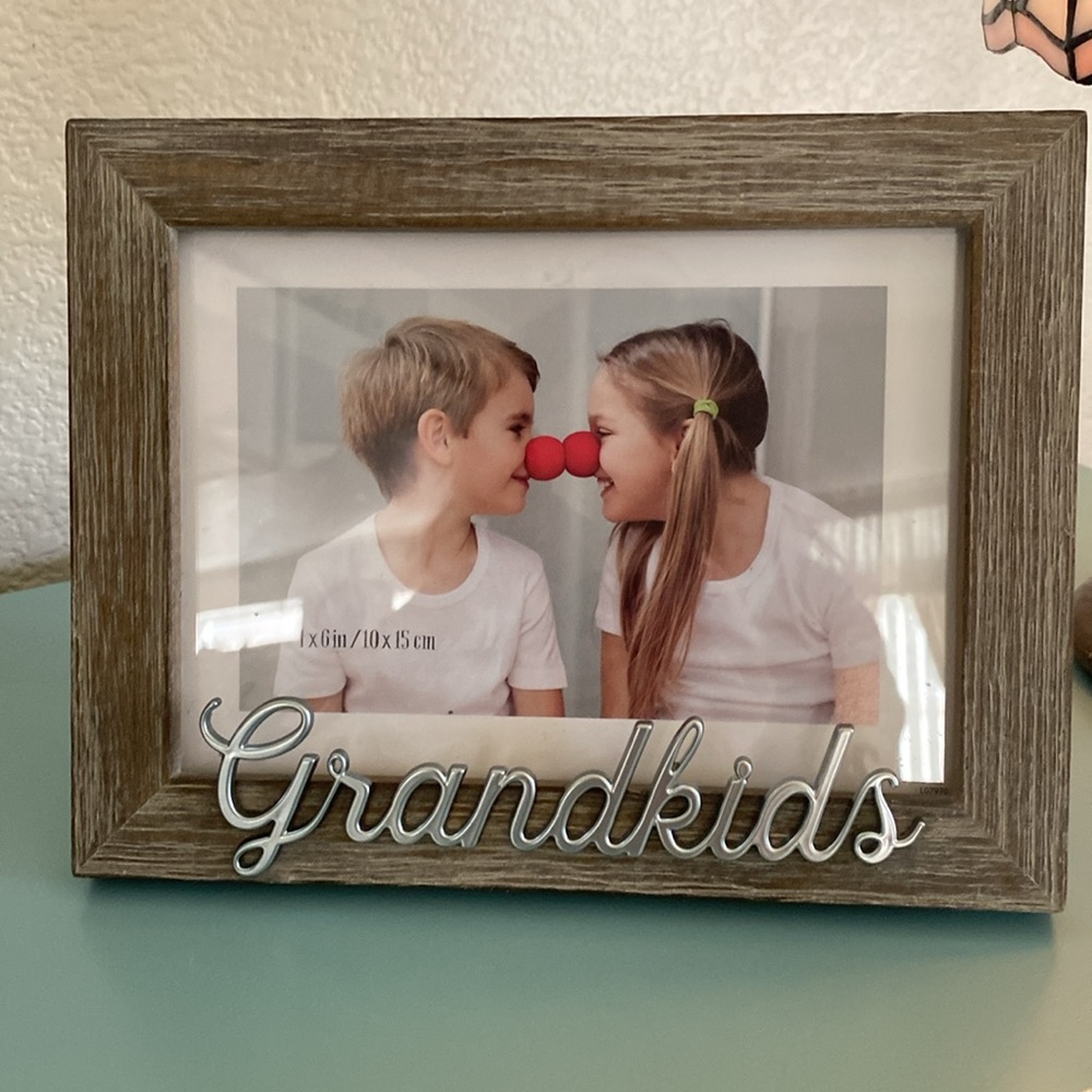 GRANDKIDS Picture Frame - Picture 2 of 10